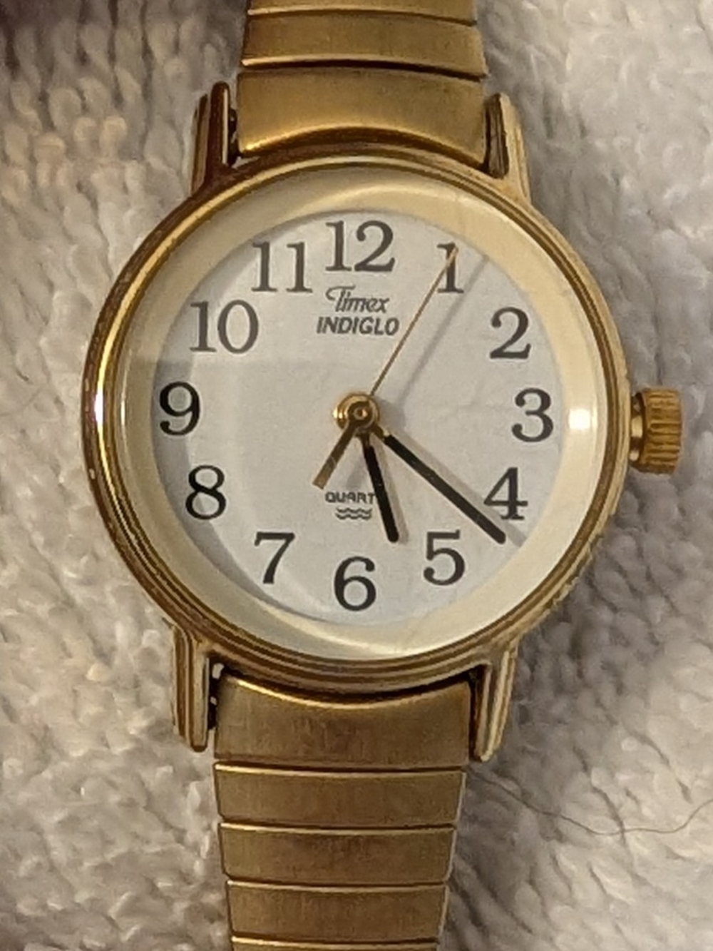 Working Vintage Timex Indiglo Gold Tone Classic Women's Watch